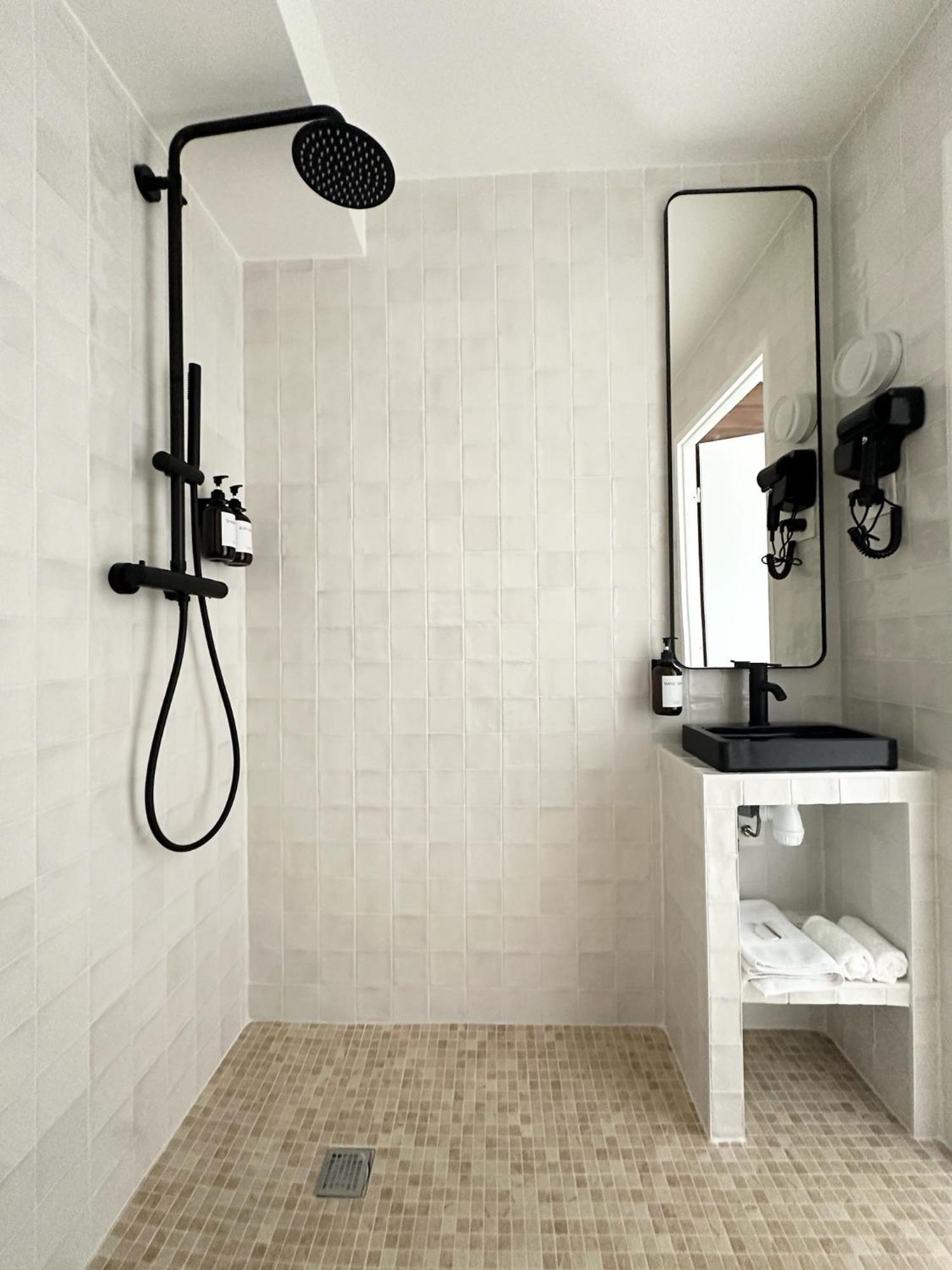Jiji Suites Combs-la-Ville Extérieur photo