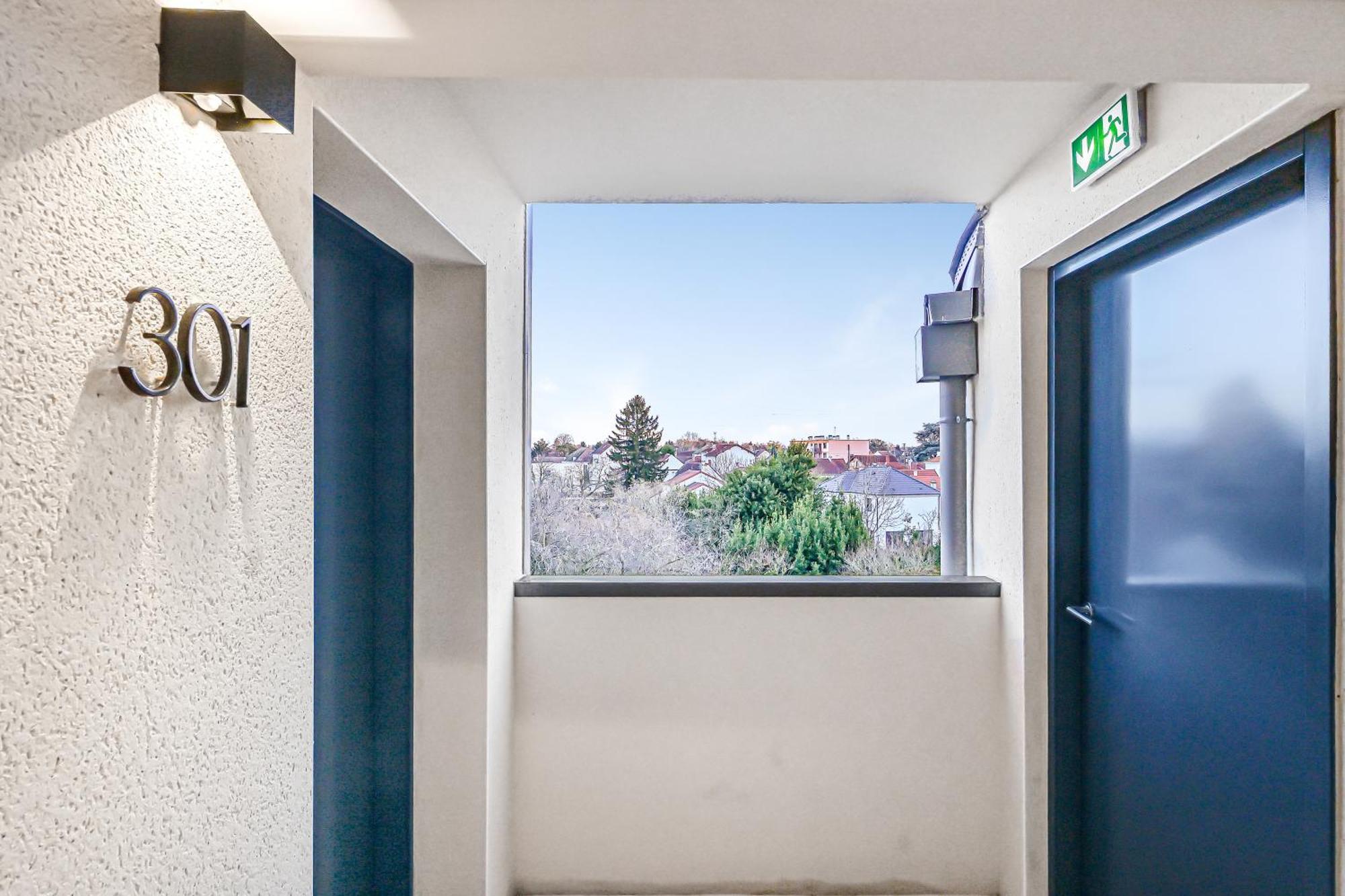 Jiji Suites Combs-la-Ville Extérieur photo